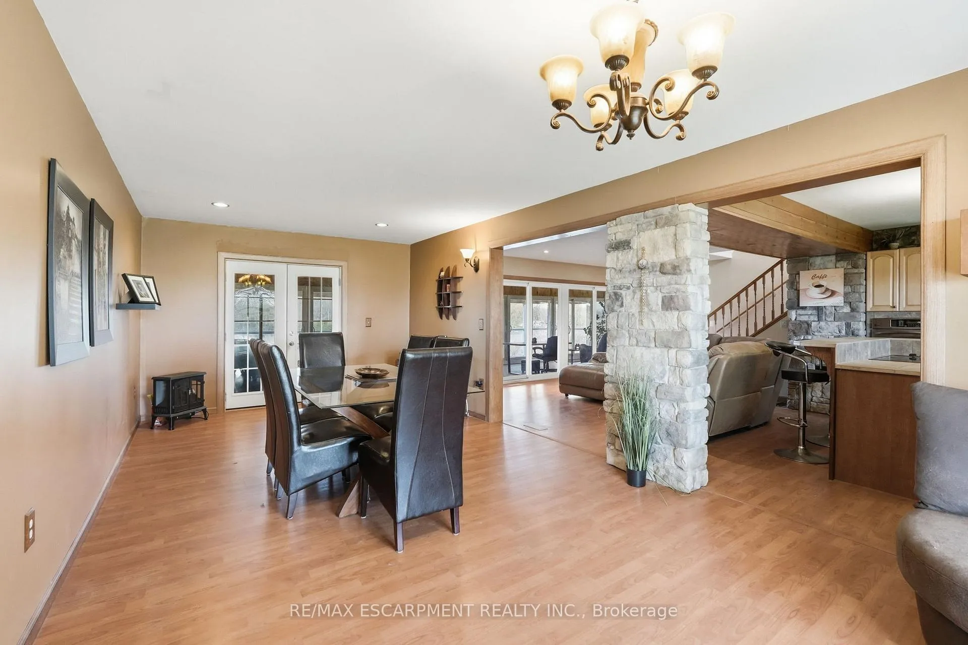 Photo 20 of 111 Erie Street, Haldimand, Nanticoke — HOMEH