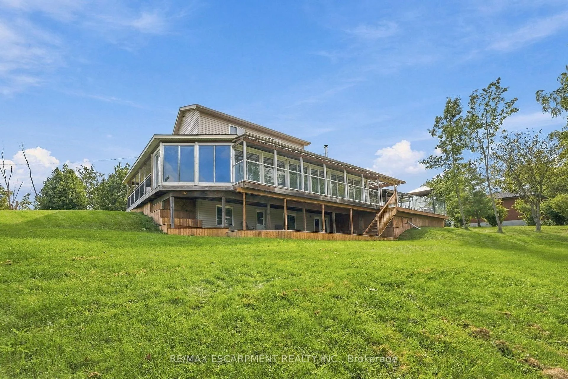 Photo 33 of 111 Erie Street, Haldimand, Nanticoke — HOMEH