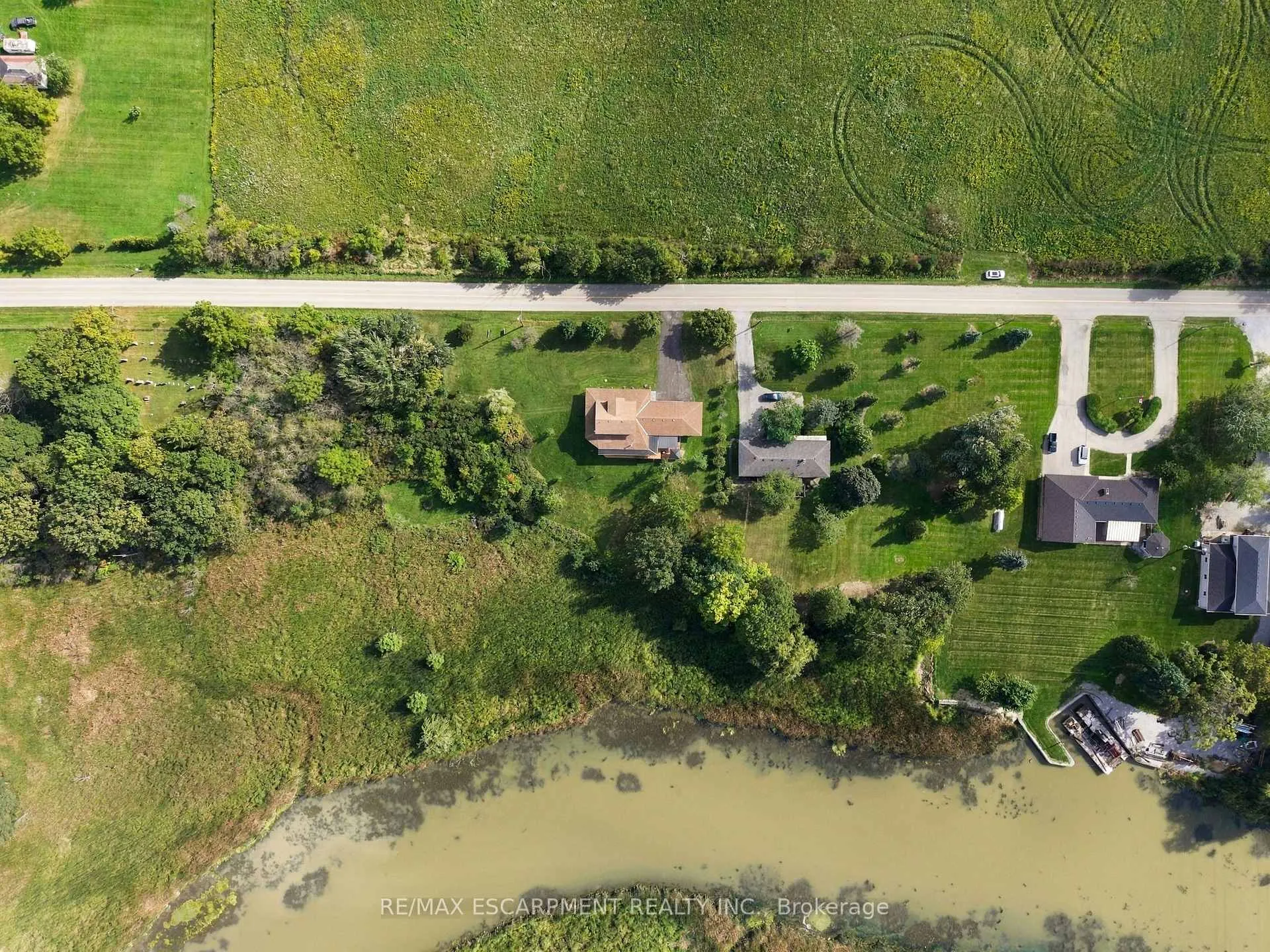 Photo 5 of 111 Erie Street, Haldimand, Nanticoke — HOMEH