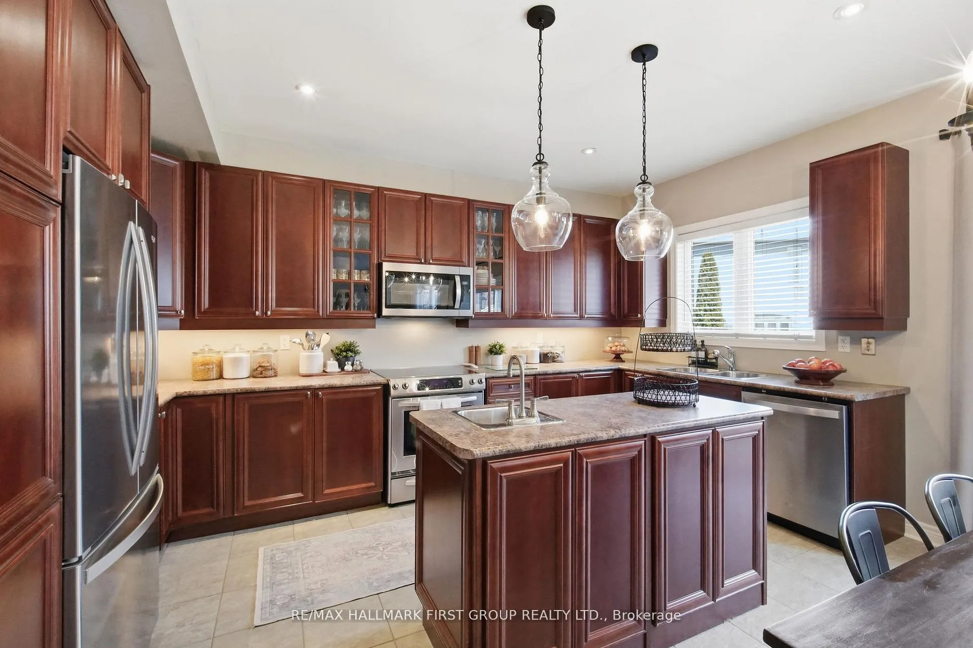Photo 11 of 7 Shepstone Drive, Ajax, Northeast Ajax — HOMEH