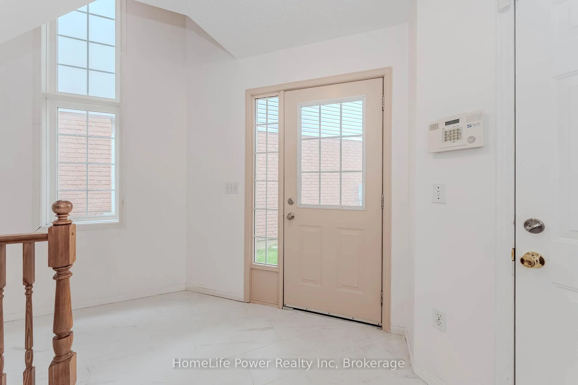Photo 4 of 4 Darling Crescent, Guelph, Pineridge/Westminster Woods — HOMEH