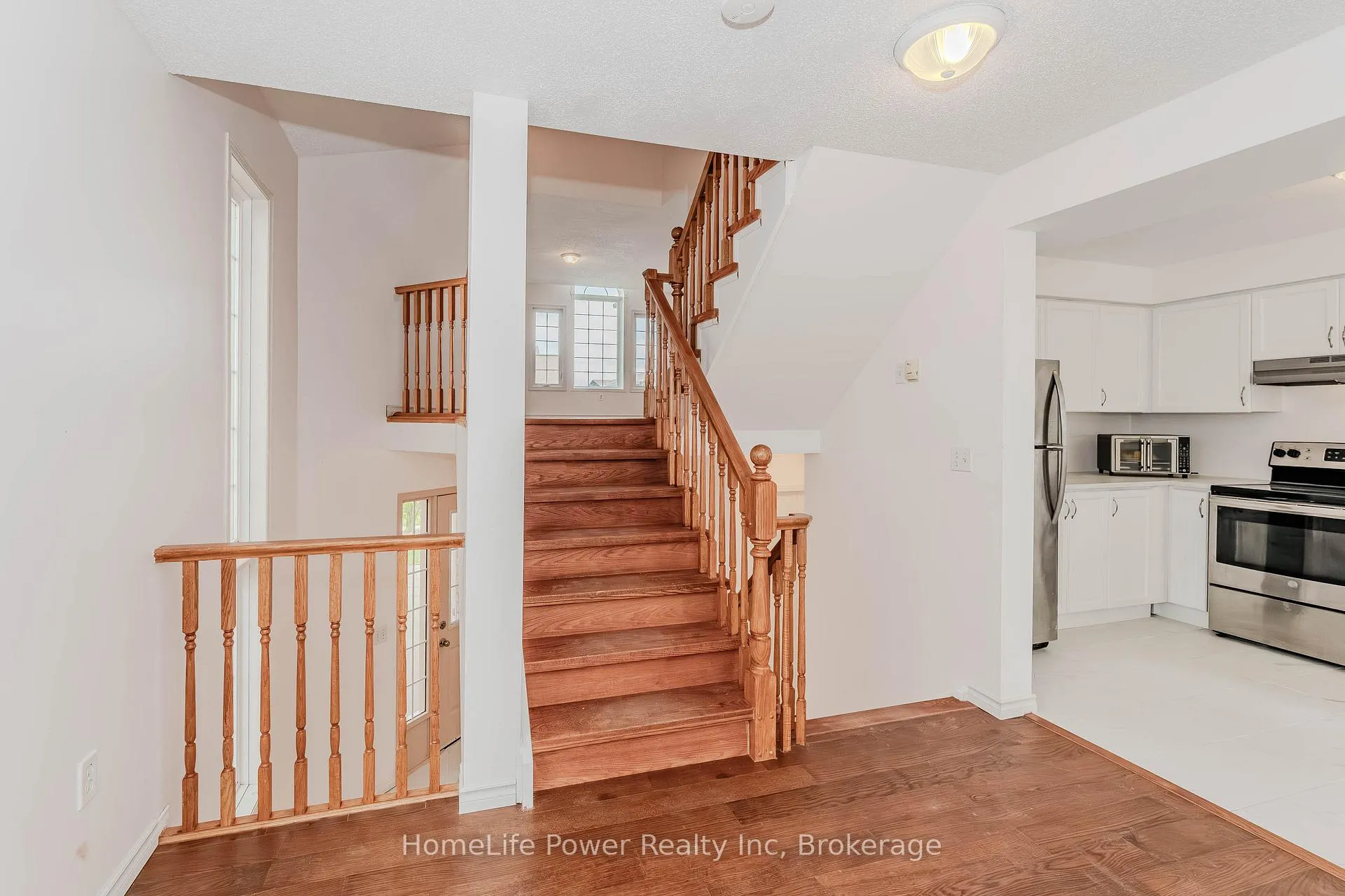 Photo 19 of 4 Darling Crescent, Guelph, Pineridge/Westminster Woods — HOMEH