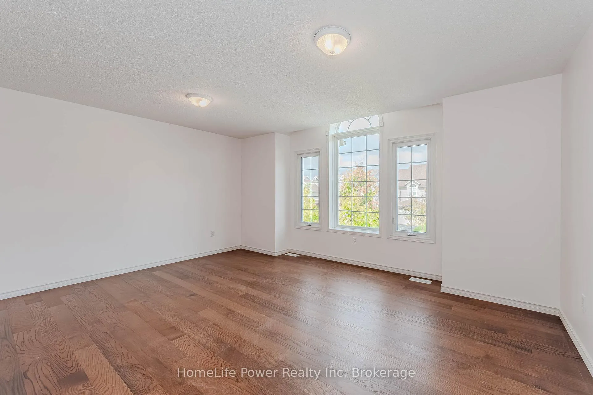 Photo 20 of 4 Darling Crescent, Guelph, Pineridge/Westminster Woods — HOMEH