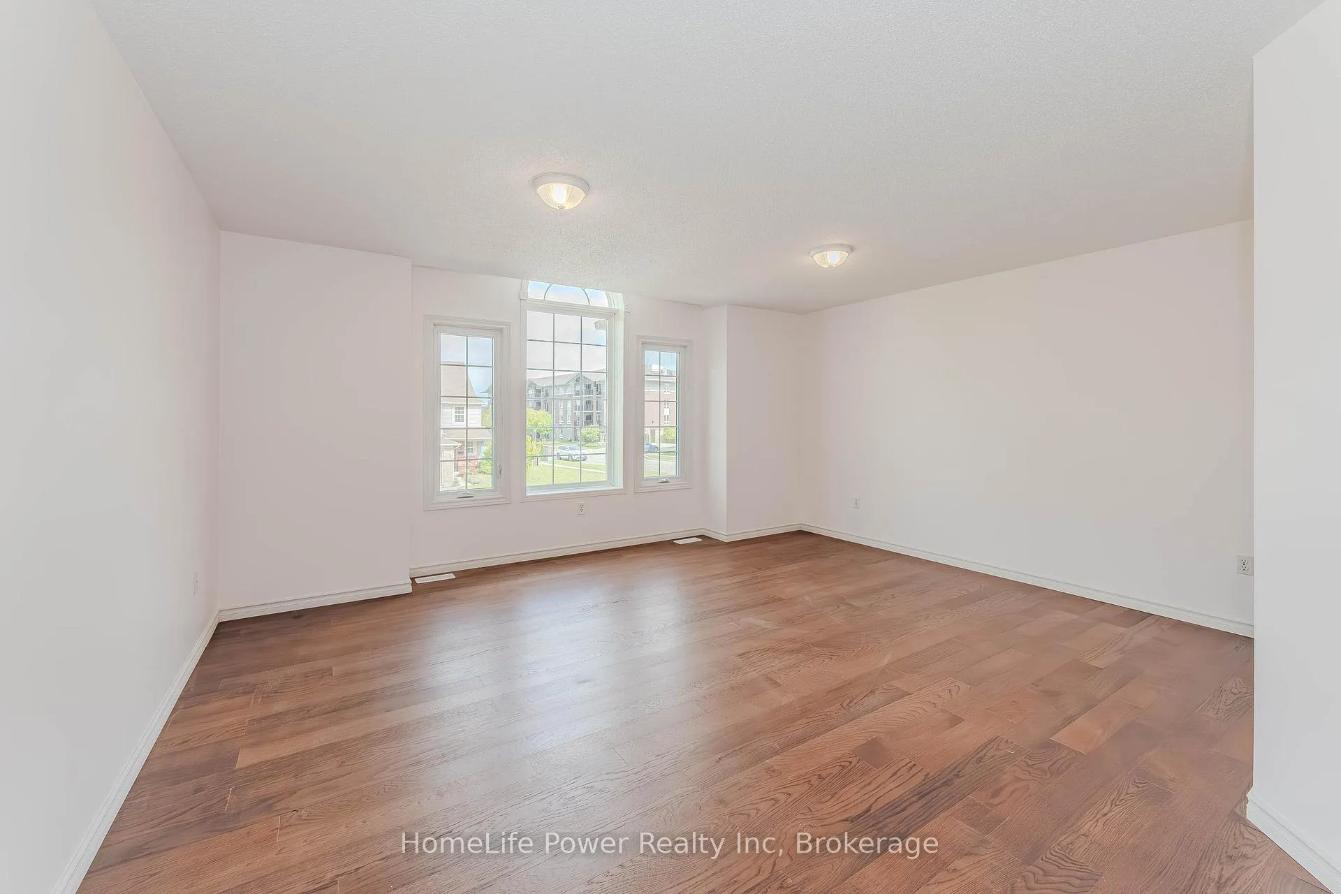 Photo 21 of 4 Darling Crescent, Guelph, Pineridge/Westminster Woods — HOMEH
