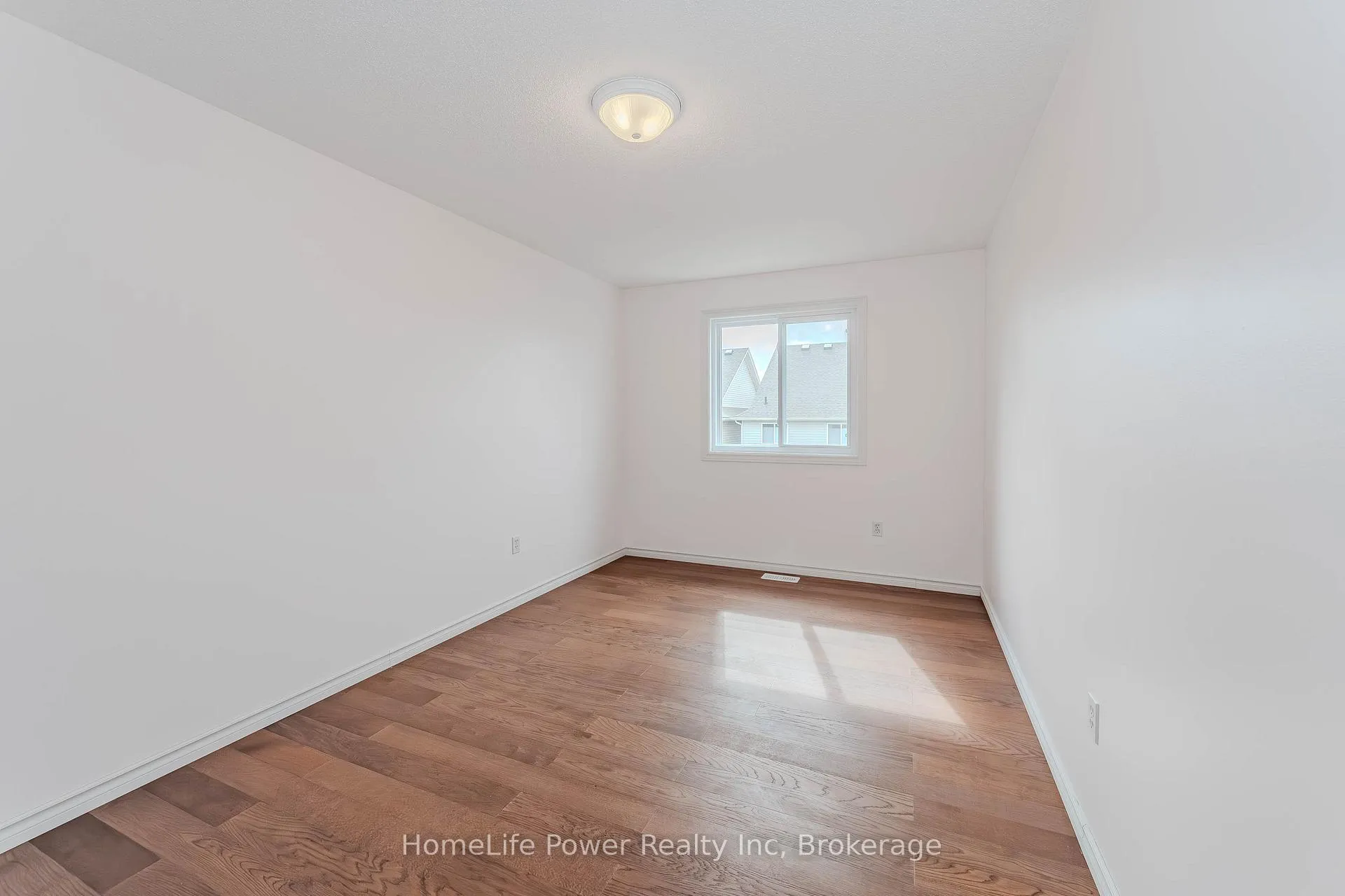 Photo 29 of 4 Darling Crescent, Guelph, Pineridge/Westminster Woods — HOMEH