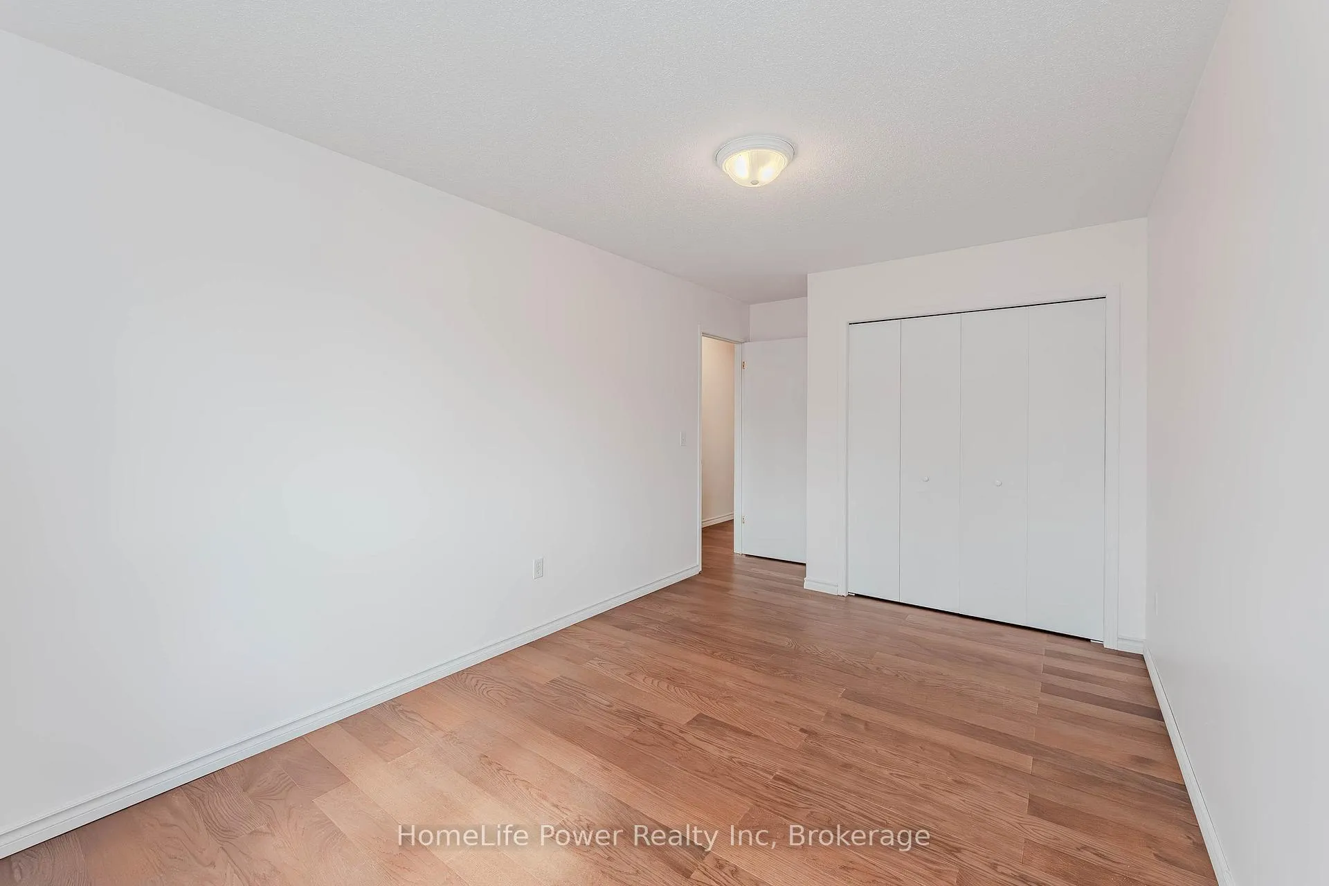 Photo 30 of 4 Darling Crescent, Guelph, Pineridge/Westminster Woods — HOMEH