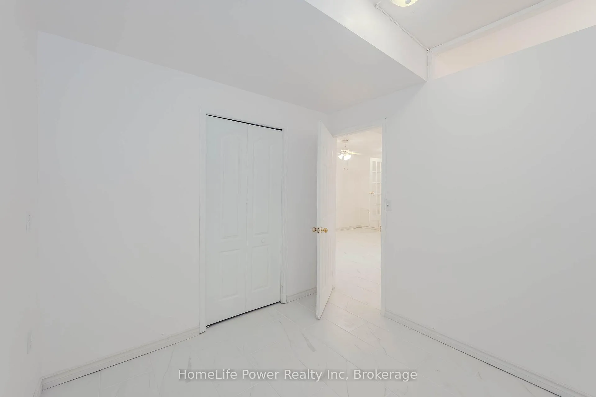 Photo 39 of 4 Darling Crescent, Guelph, Pineridge/Westminster Woods — HOMEH