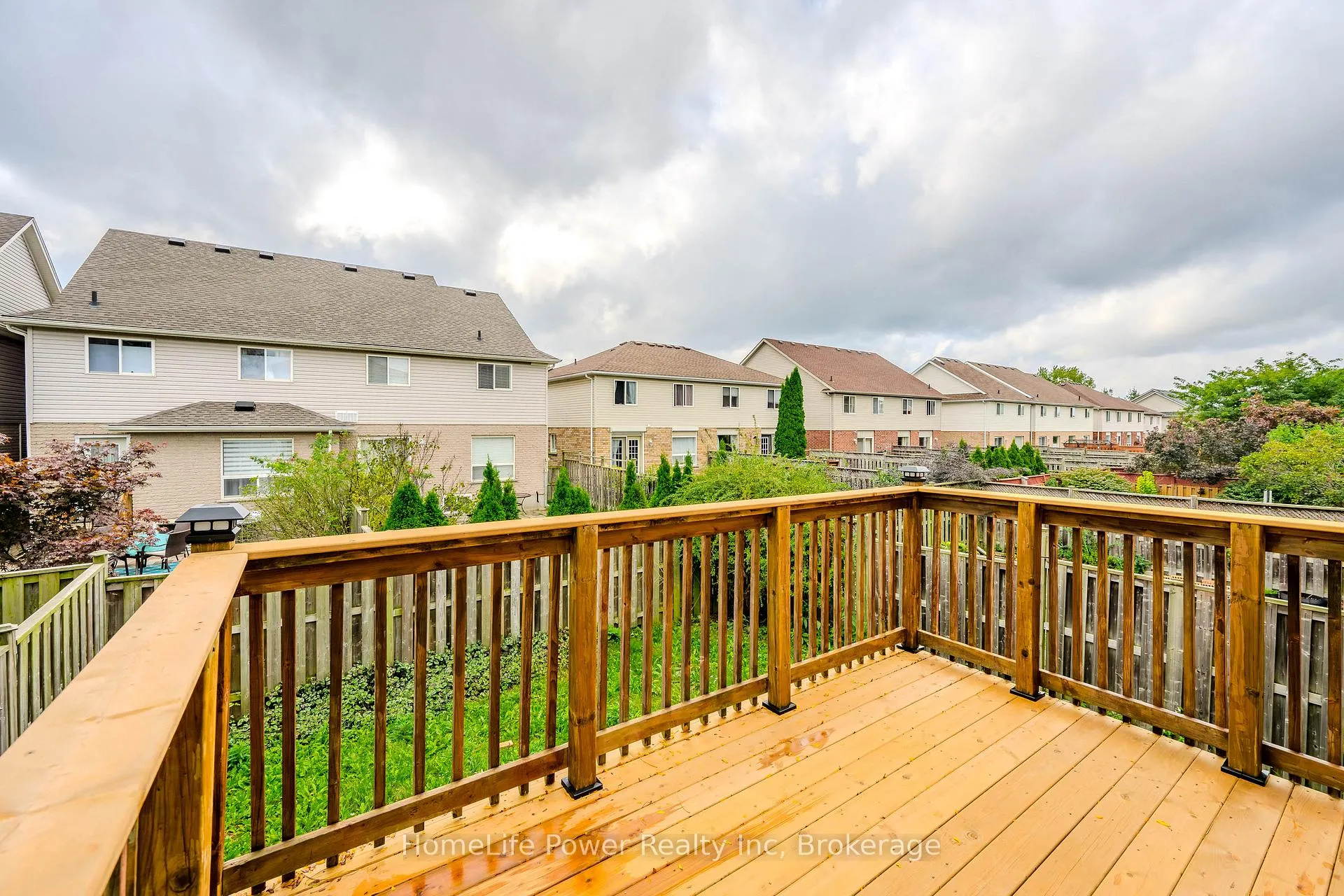 Photo 47 of 4 Darling Crescent, Guelph, Pineridge/Westminster Woods — HOMEH