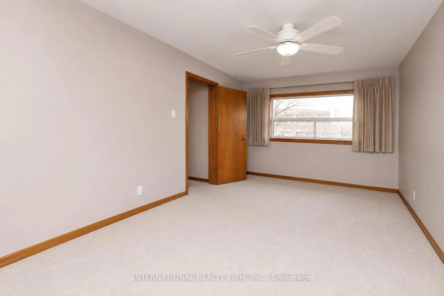 Photo 10 of 24 Morgan Avenue, Etobicoke, Stonegate-Queensway — HOMEH