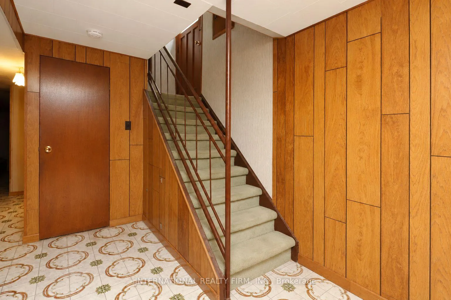 Photo 22 of 24 Morgan Avenue, Etobicoke, Stonegate-Queensway — HOMEH