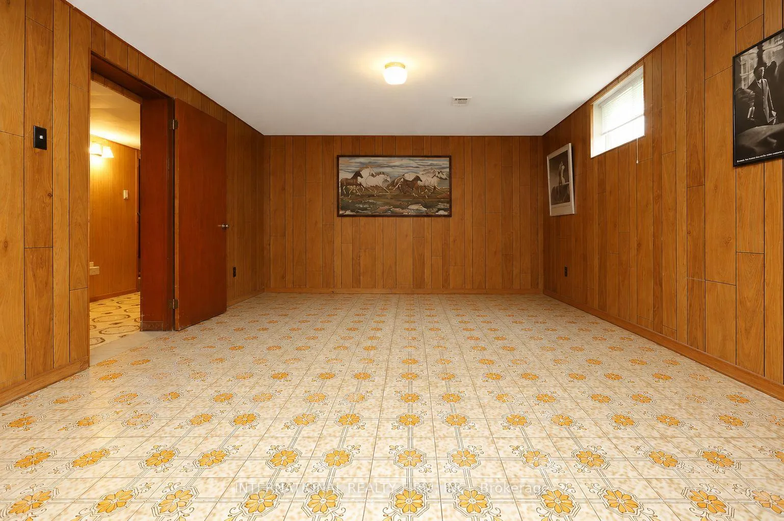 Photo 23 of 24 Morgan Avenue, Etobicoke, Stonegate-Queensway — HOMEH