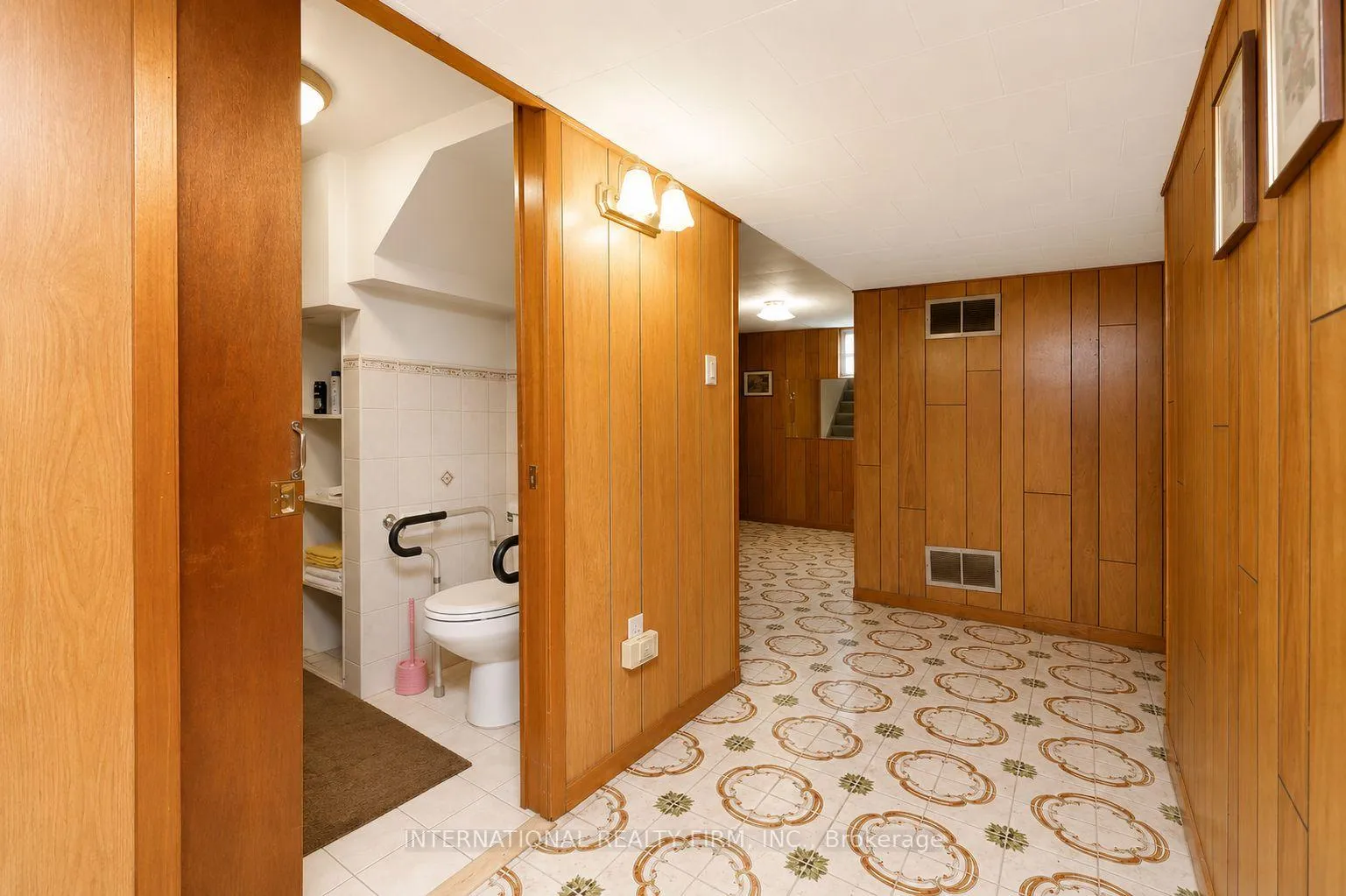 Photo 26 of 24 Morgan Avenue, Etobicoke, Stonegate-Queensway — HOMEH