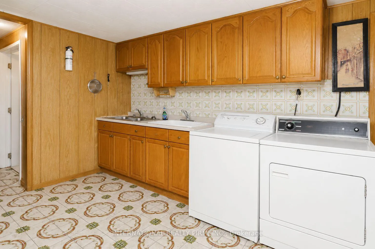 Photo 29 of 24 Morgan Avenue, Etobicoke, Stonegate-Queensway — HOMEH