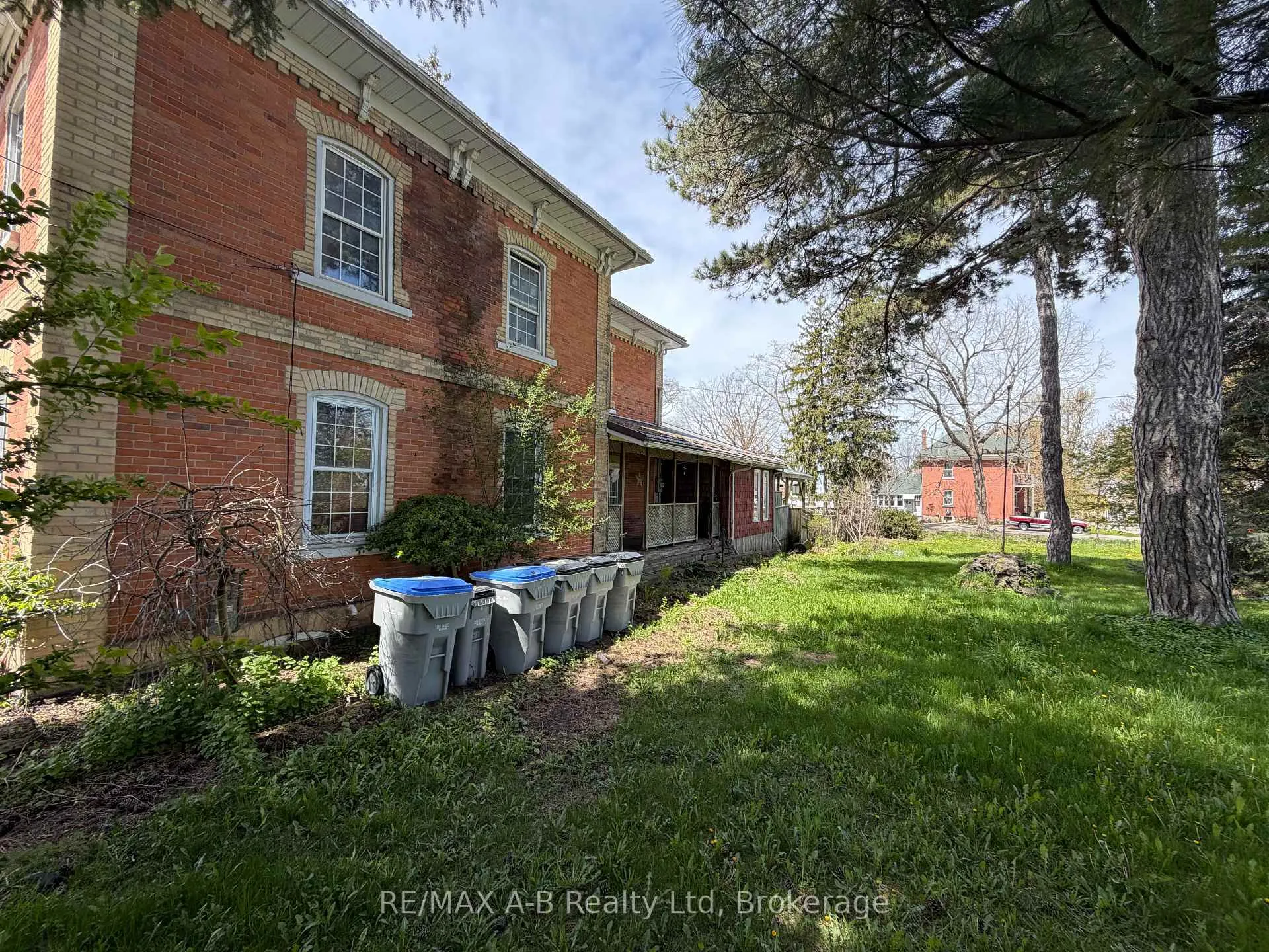 Photo 7 of 46 Main Street S, Perth East, Milverton — HOMEH