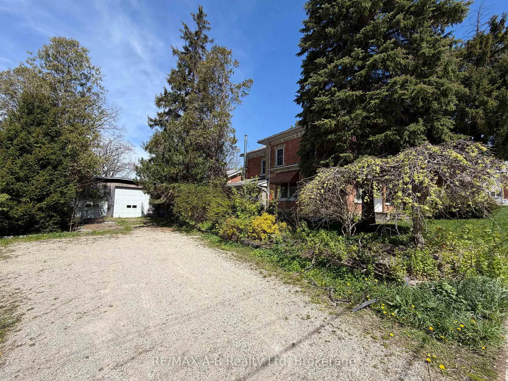 Photo 11 of 46 Main Street S, Perth East, Milverton — HOMEH