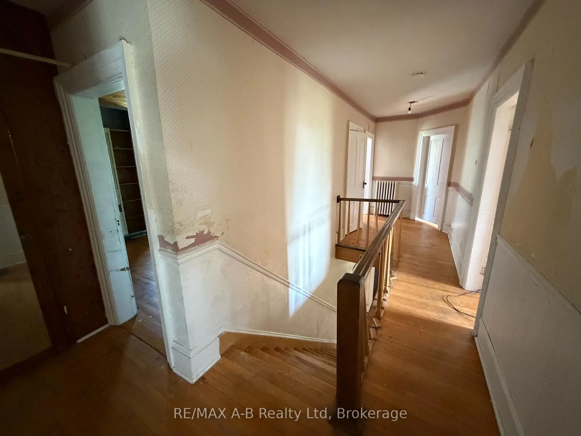 Photo 32 of 46 Main Street S, Perth East, Milverton — HOMEH