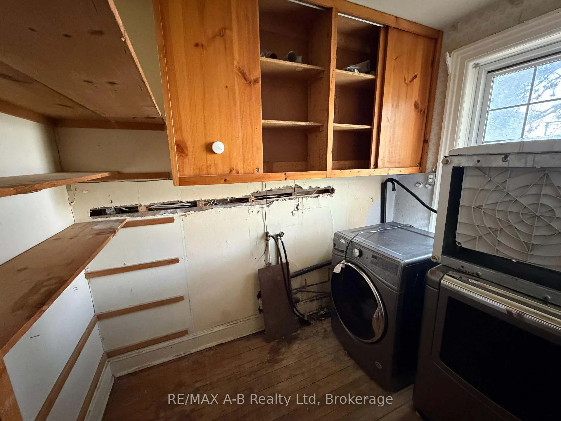 Photo 34 of 46 Main Street S, Perth East, Milverton — HOMEH