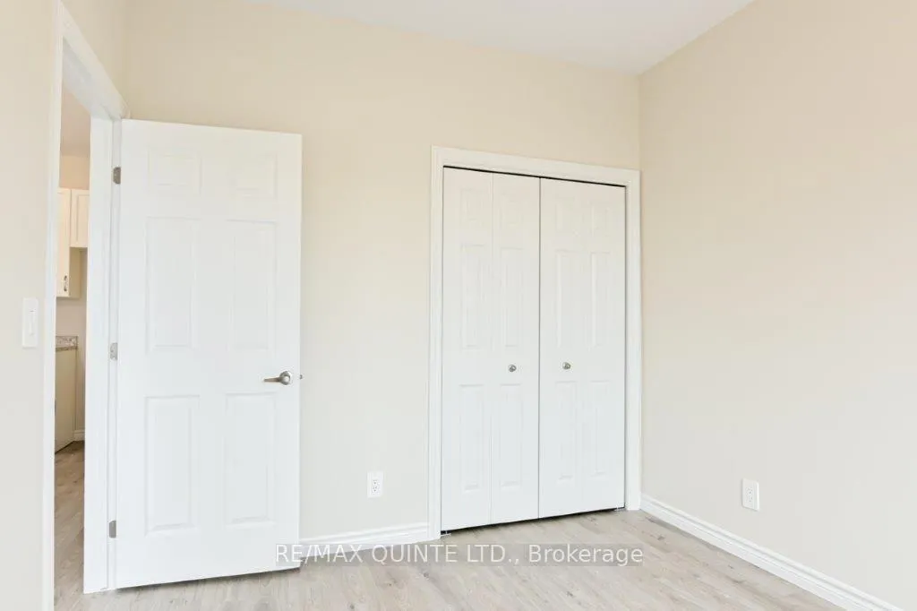 Photo 11 of Unit B, 74 Riverstone Way, Belleville, Thurlow Ward — HOMEH
