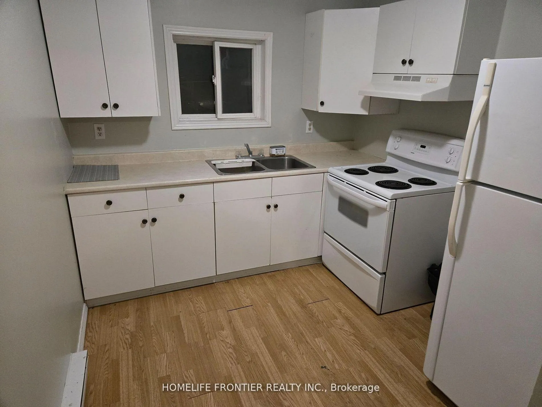 Photo 7 of Unit 2, 1015 Arnold Street, Innisfil, Rural Innisfil — HOMEH