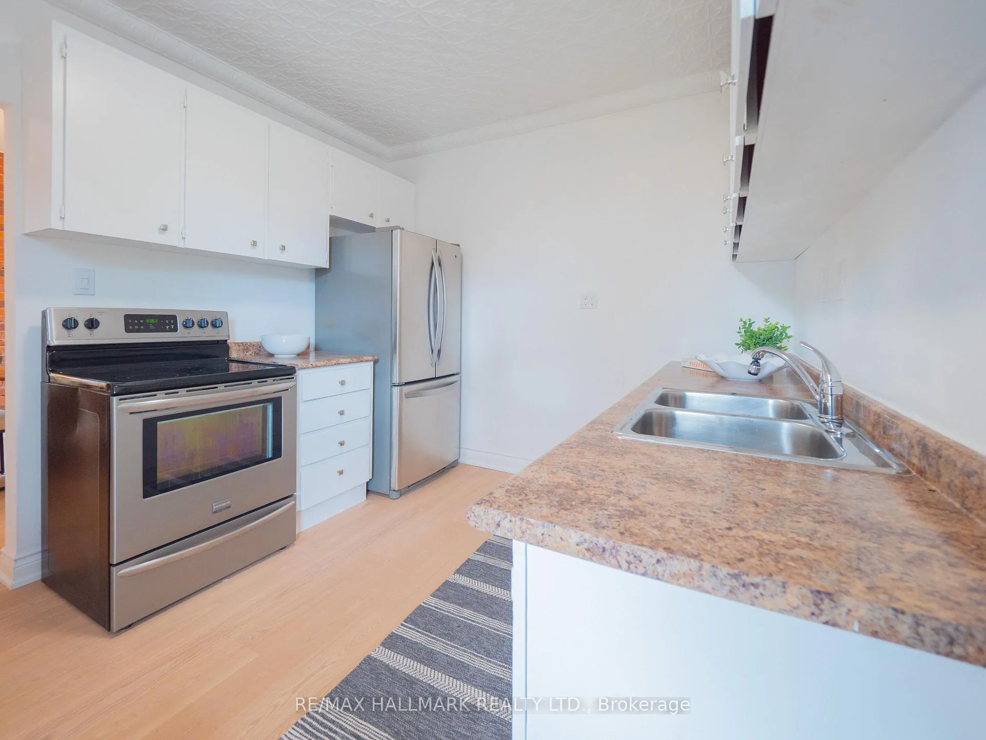 Photo 13 of 49 Fulton Avenue, Toronto, Playter Estates-Danforth — HOMEH
