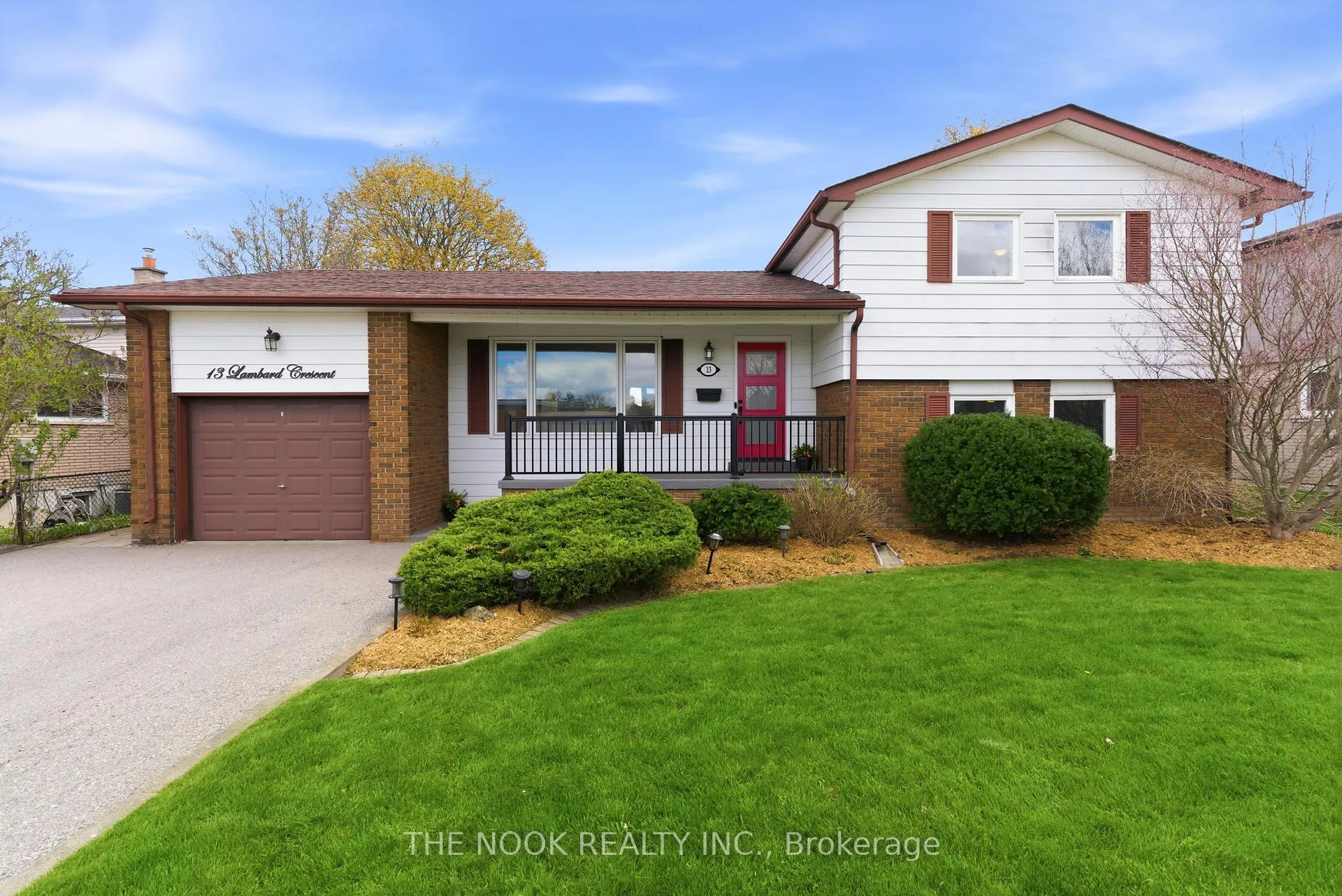 Photo 1 of 13 Lambard Crescent, Ajax, South East — HOMEH