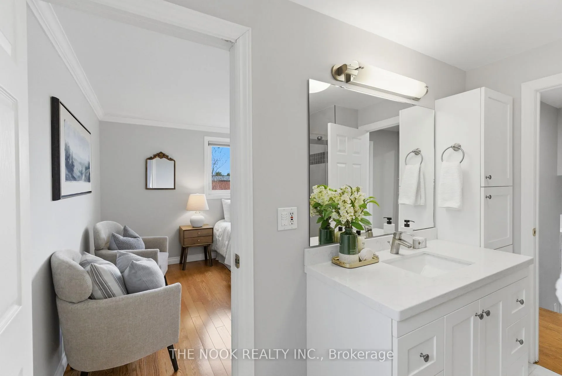 Photo 15 of 13 Lambard Crescent, Ajax, South East — HOMEH