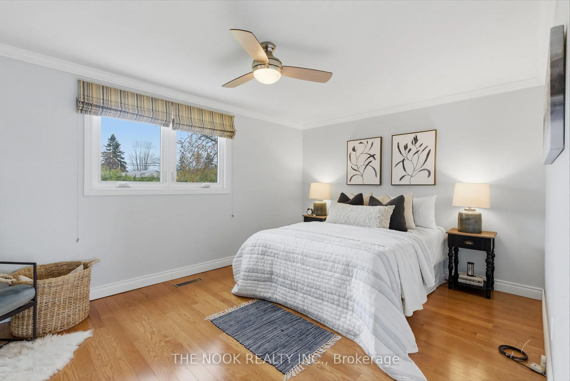 Photo 17 of 13 Lambard Crescent, Ajax, South East — HOMEH