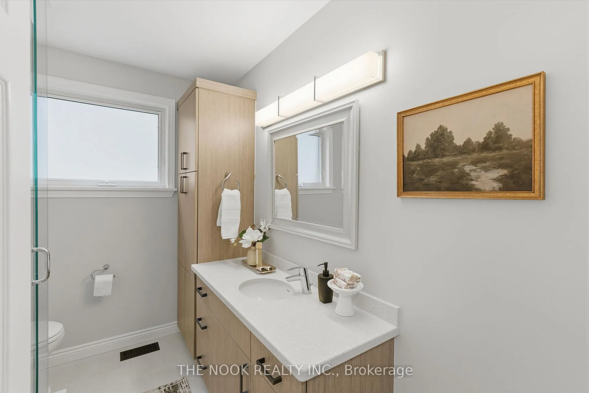 Photo 21 of 13 Lambard Crescent, Ajax, South East — HOMEH