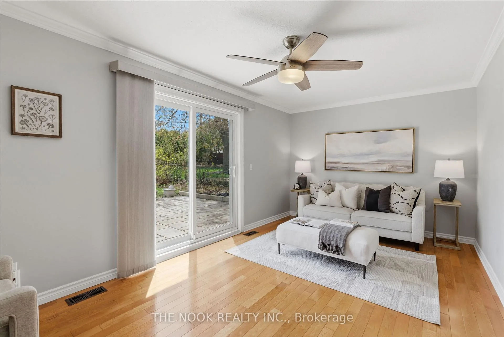 Photo 23 of 13 Lambard Crescent, Ajax, South East — HOMEH