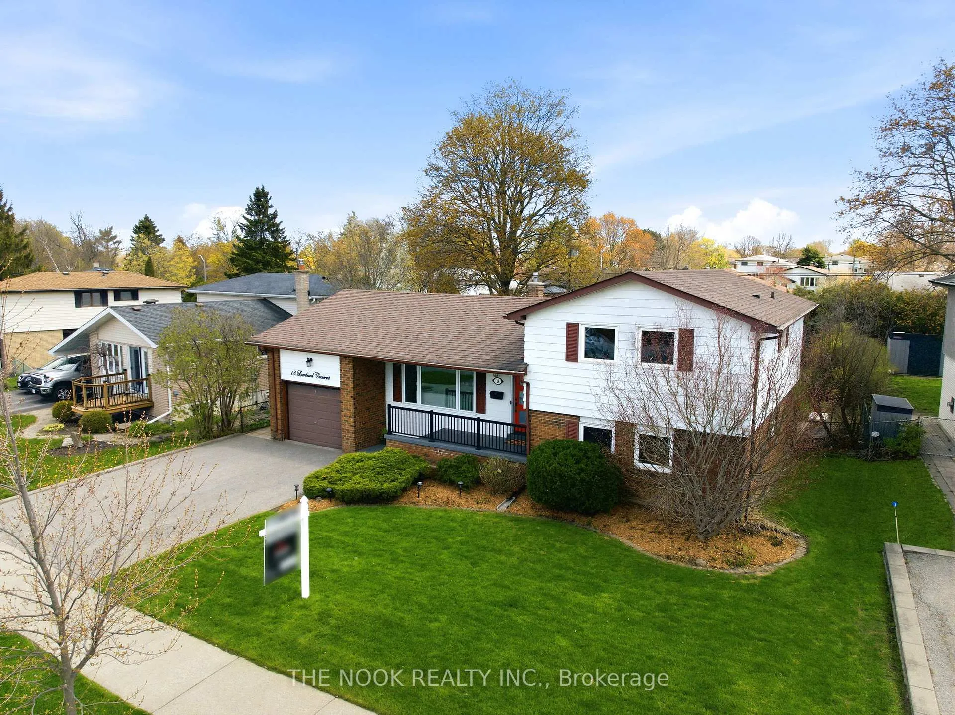 Photo 35 of 13 Lambard Crescent, Ajax, South East — HOMEH
