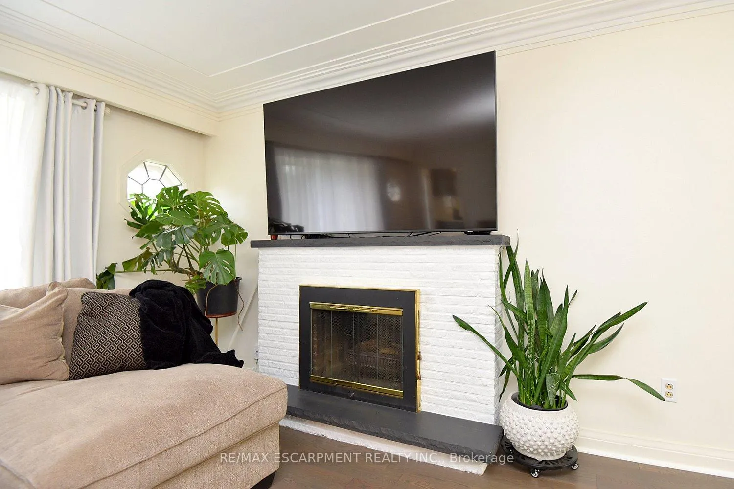 Photo 5 of 45 Dunkirk Drive, Hamilton, Rosedale — HOMEH