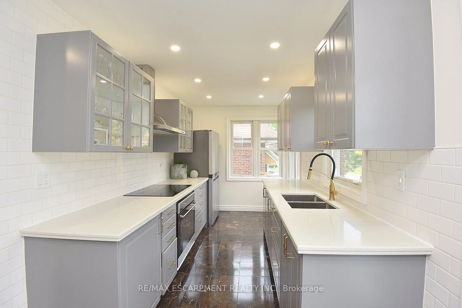 Photo 11 of 45 Dunkirk Drive, Hamilton, Rosedale — HOMEH