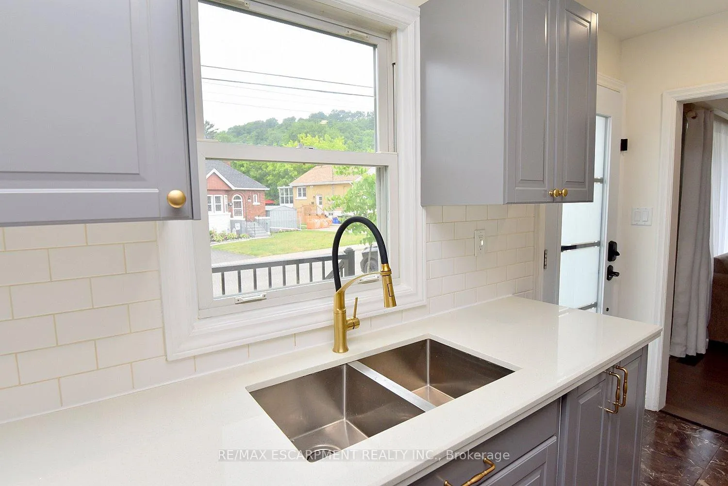 Photo 14 of 45 Dunkirk Drive, Hamilton, Rosedale — HOMEH