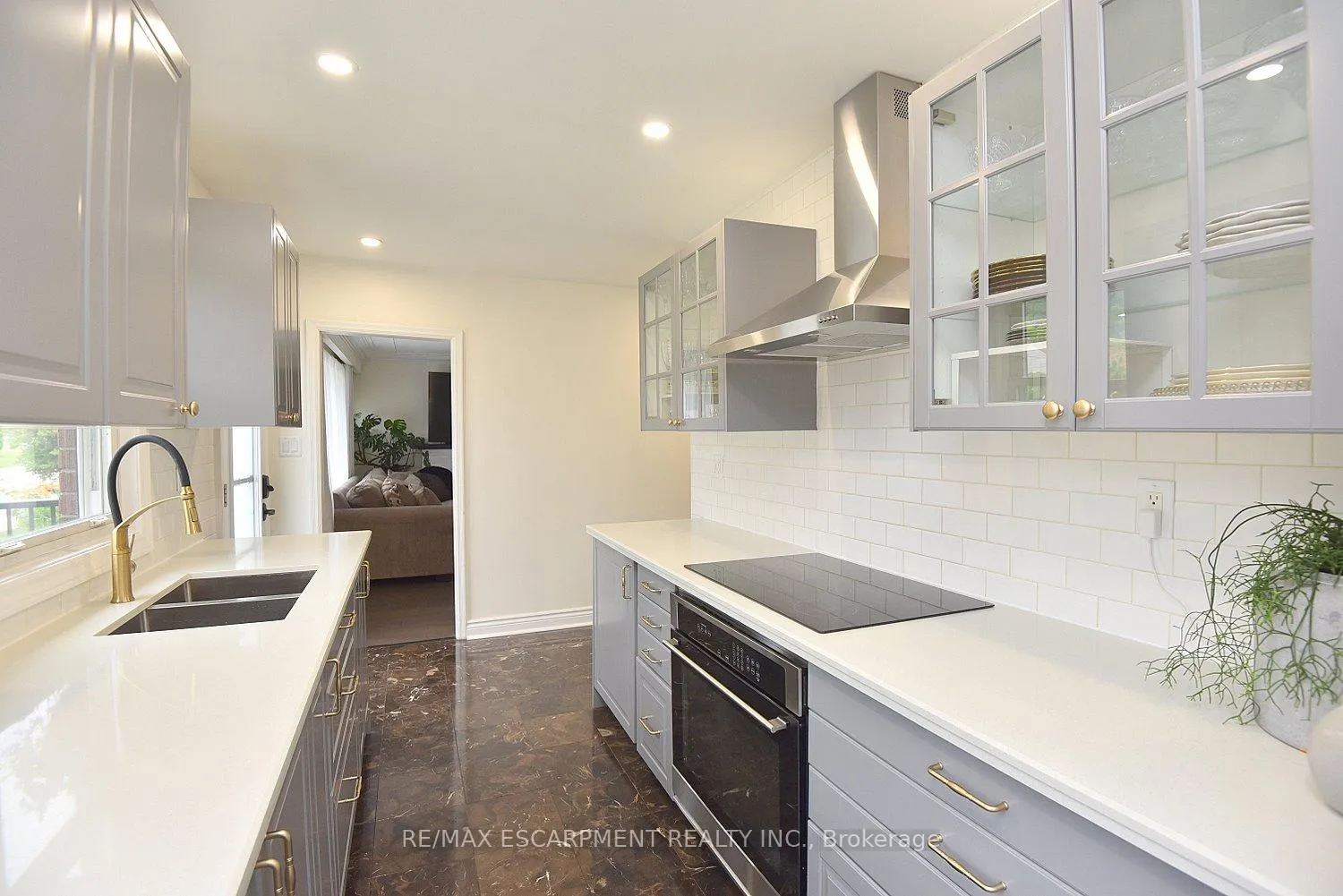 Photo 15 of 45 Dunkirk Drive, Hamilton, Rosedale — HOMEH