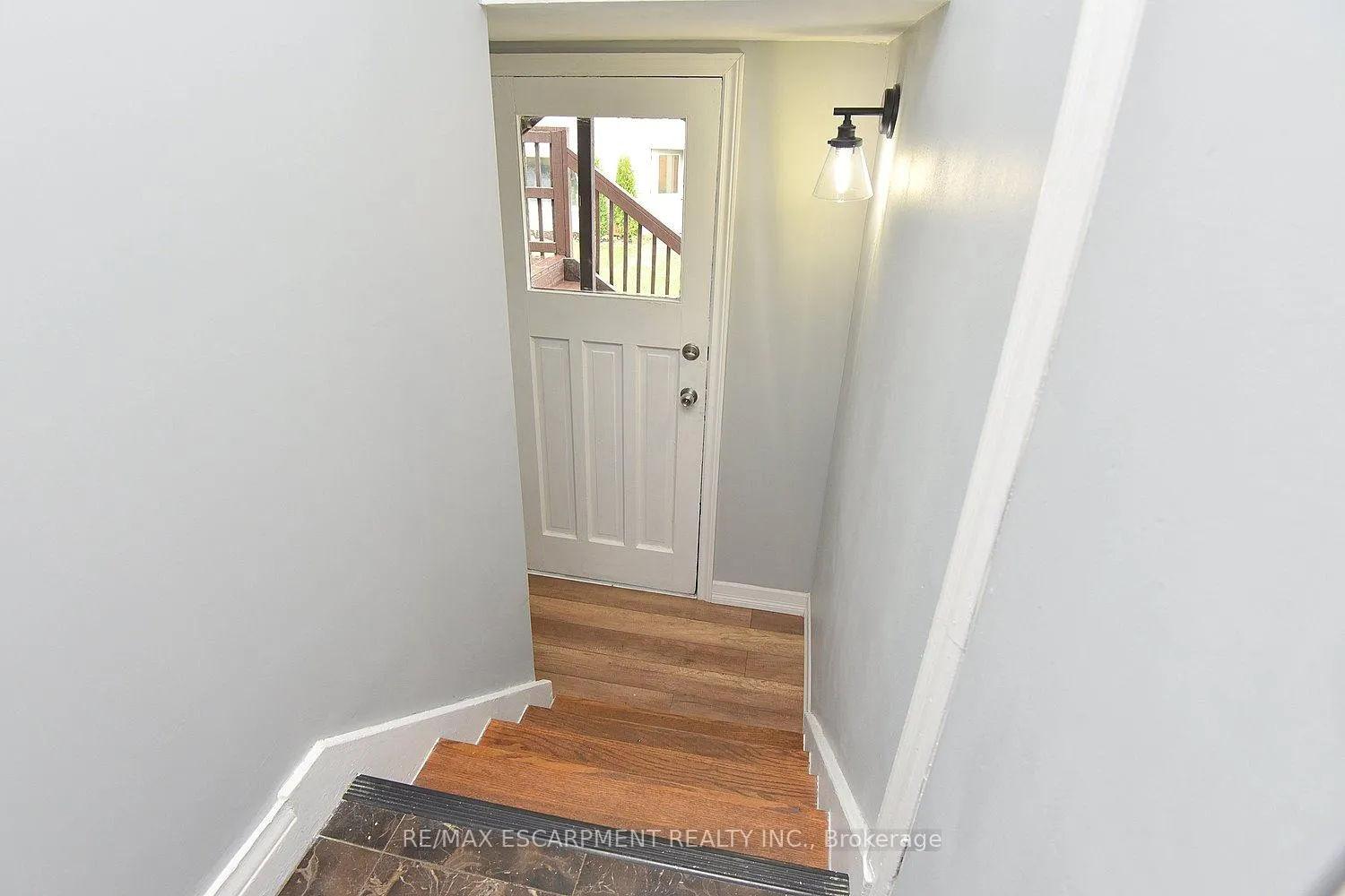 Photo 25 of 45 Dunkirk Drive, Hamilton, Rosedale — HOMEH