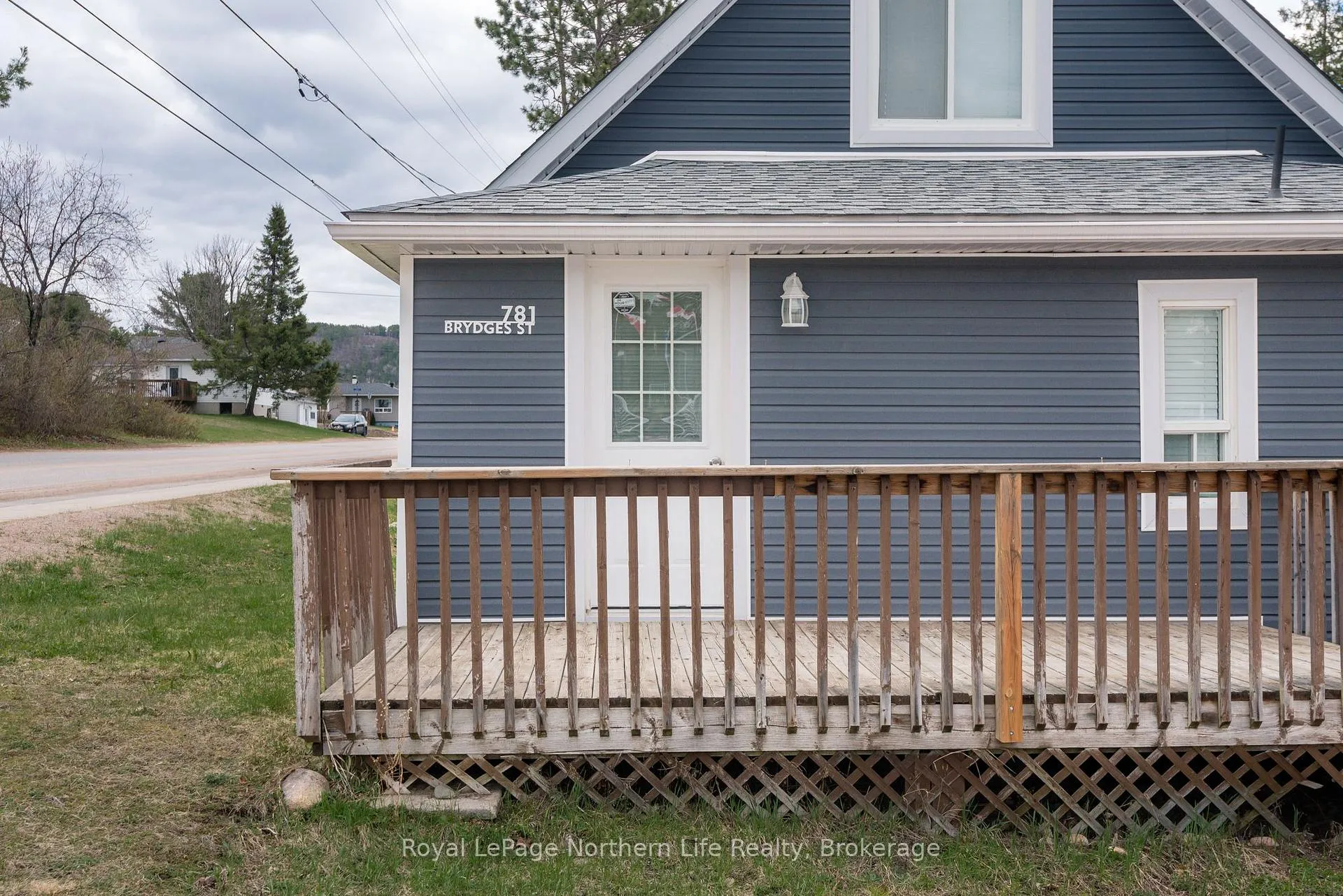 Photo 2 of 781 Brydges Street, Mattawa — HOMEH