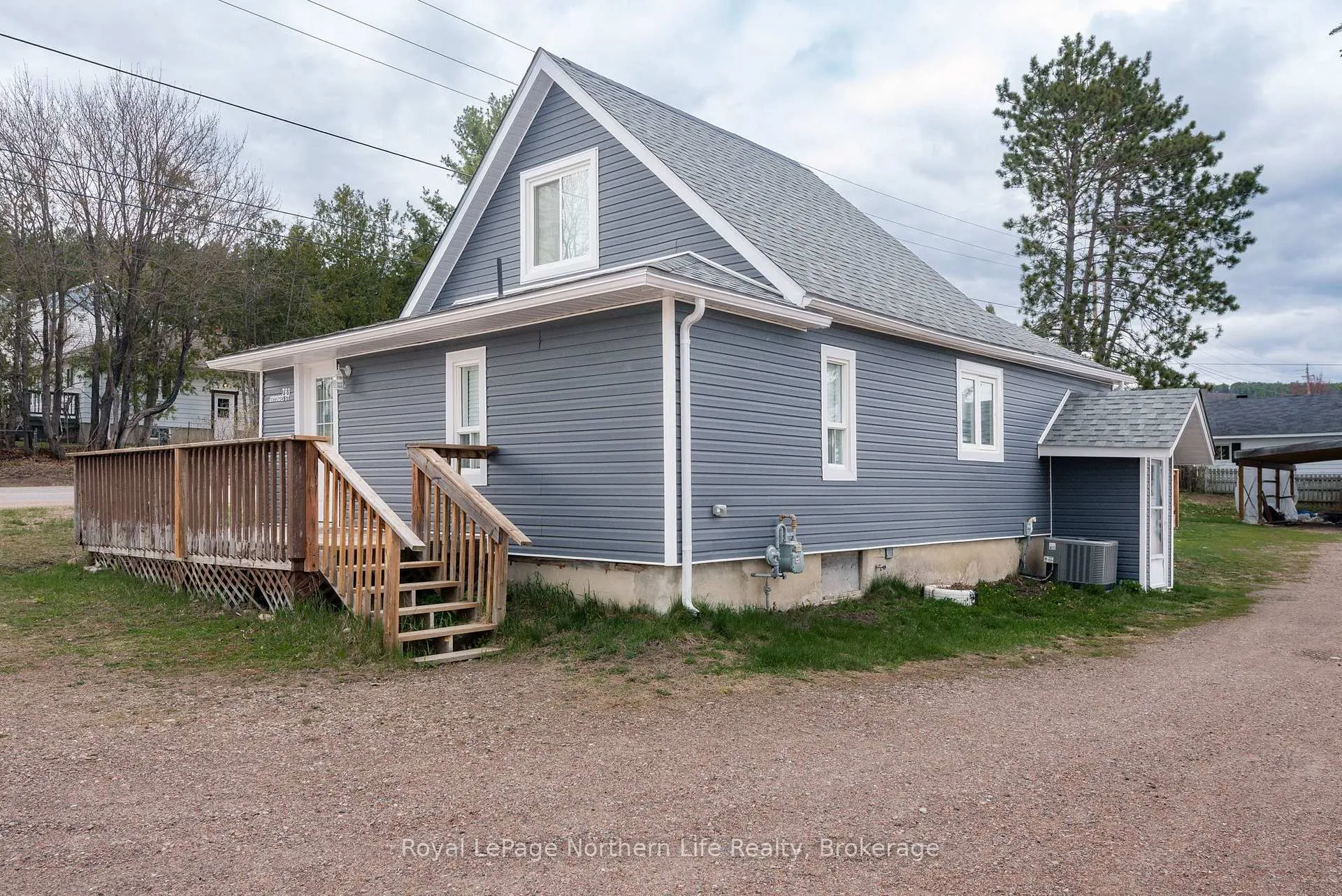 Photo 3 of 781 Brydges Street, Mattawa — HOMEH