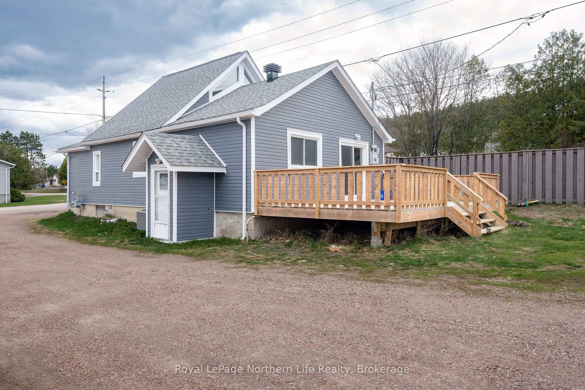 Photo 5 of 781 Brydges Street, Mattawa — HOMEH