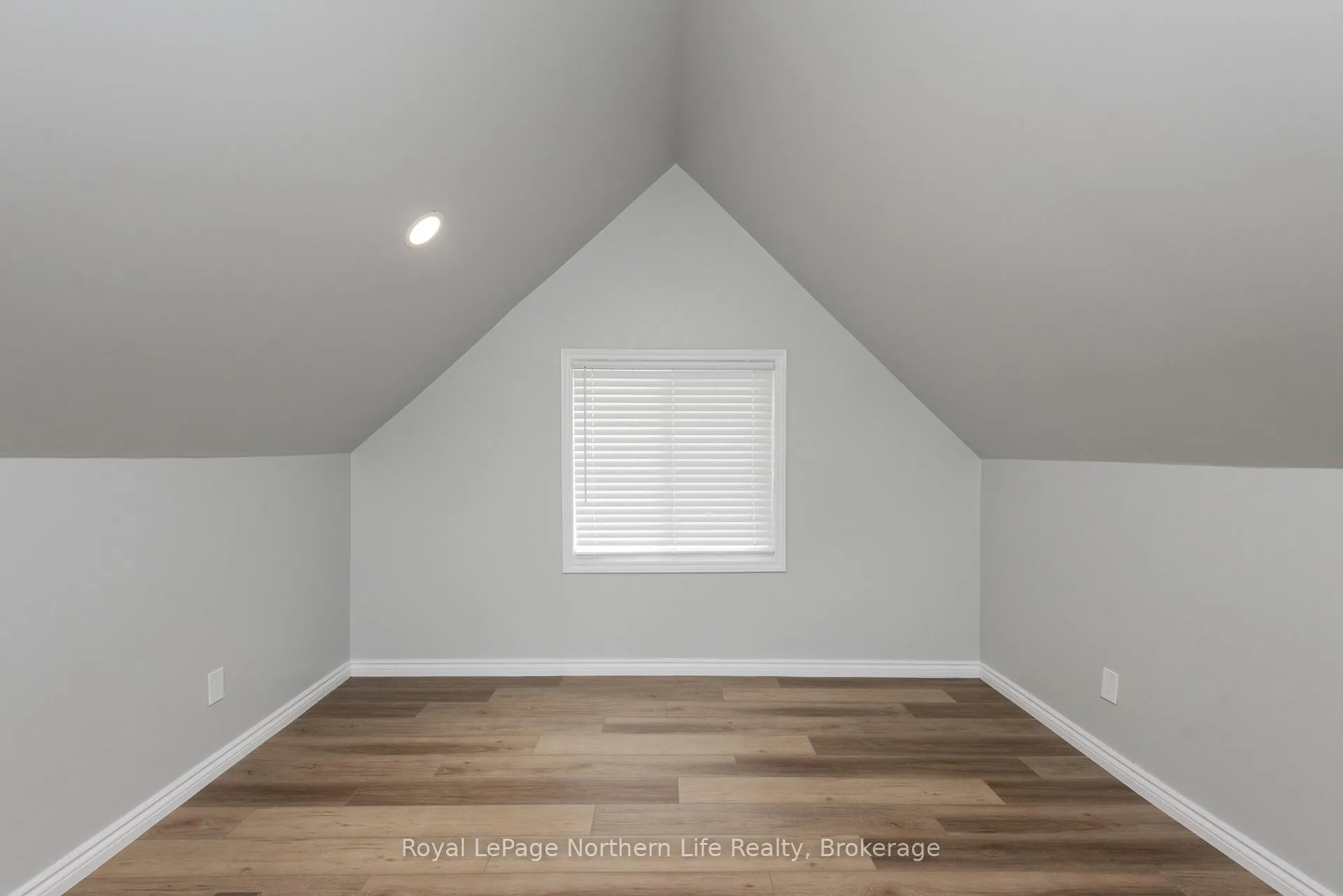 Photo 34 of 781 Brydges Street, Mattawa — HOMEH
