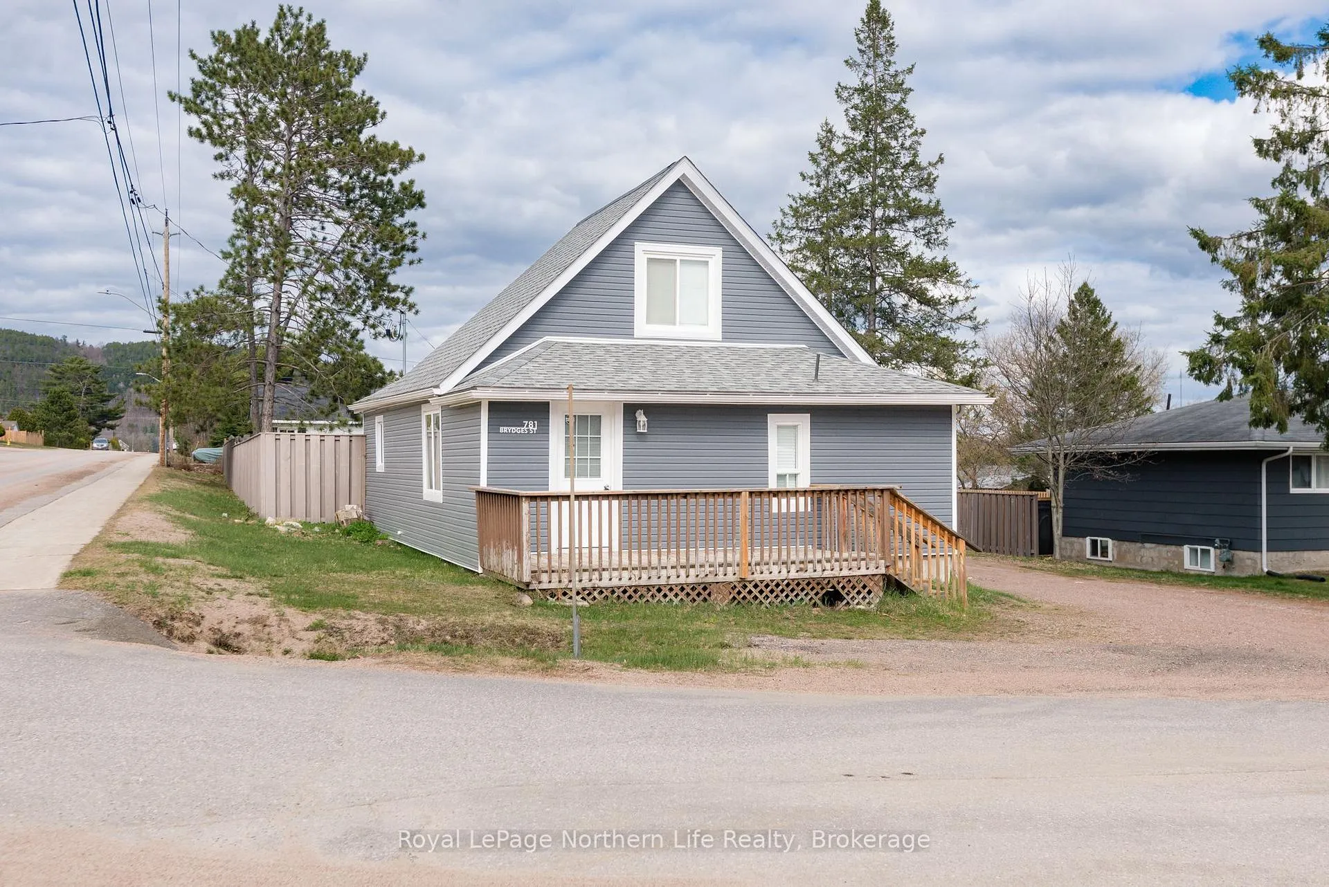 Photo 46 of 781 Brydges Street, Mattawa — HOMEH