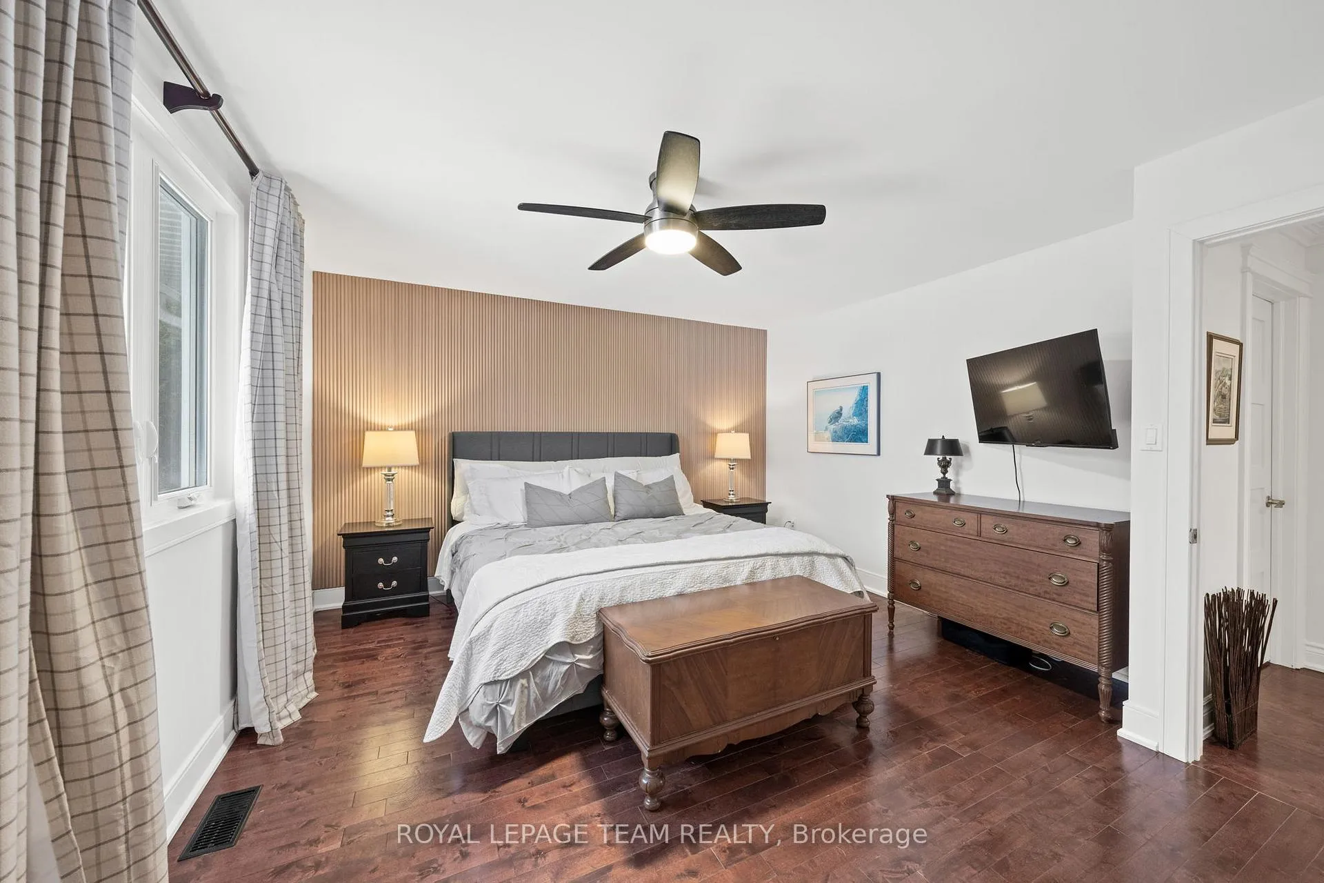 Photo 18 of 28 Maplehill Way, Ottawa, Manotick Village & Manotick Estates — HOMEH