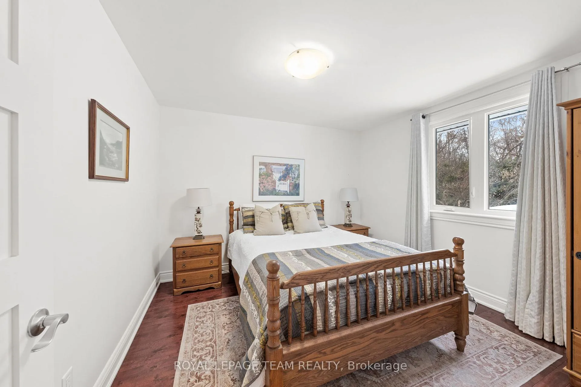 Photo 21 of 28 Maplehill Way, Ottawa, Manotick Village & Manotick Estates — HOMEH