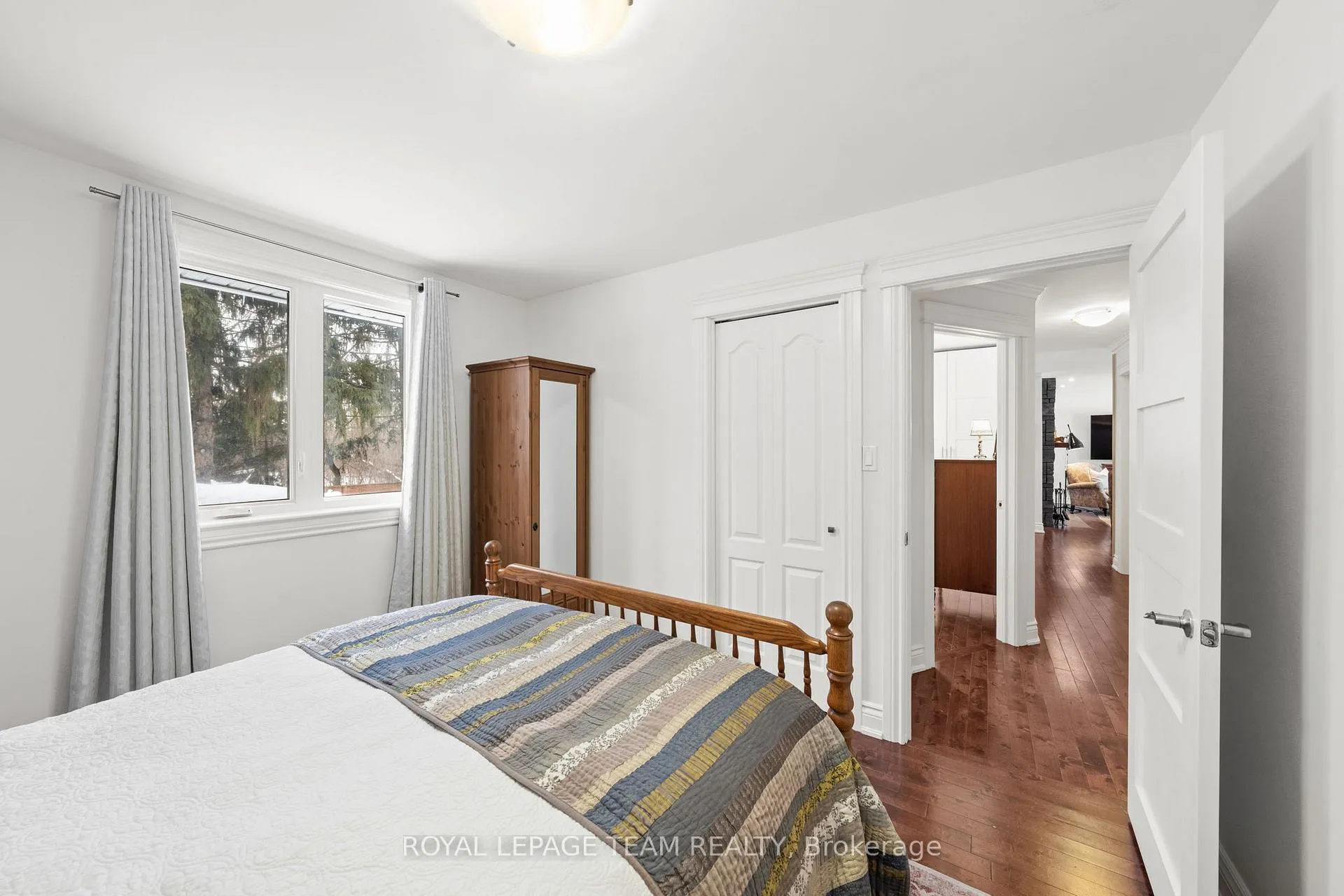 Photo 22 of 28 Maplehill Way, Ottawa, Manotick Village & Manotick Estates — HOMEH