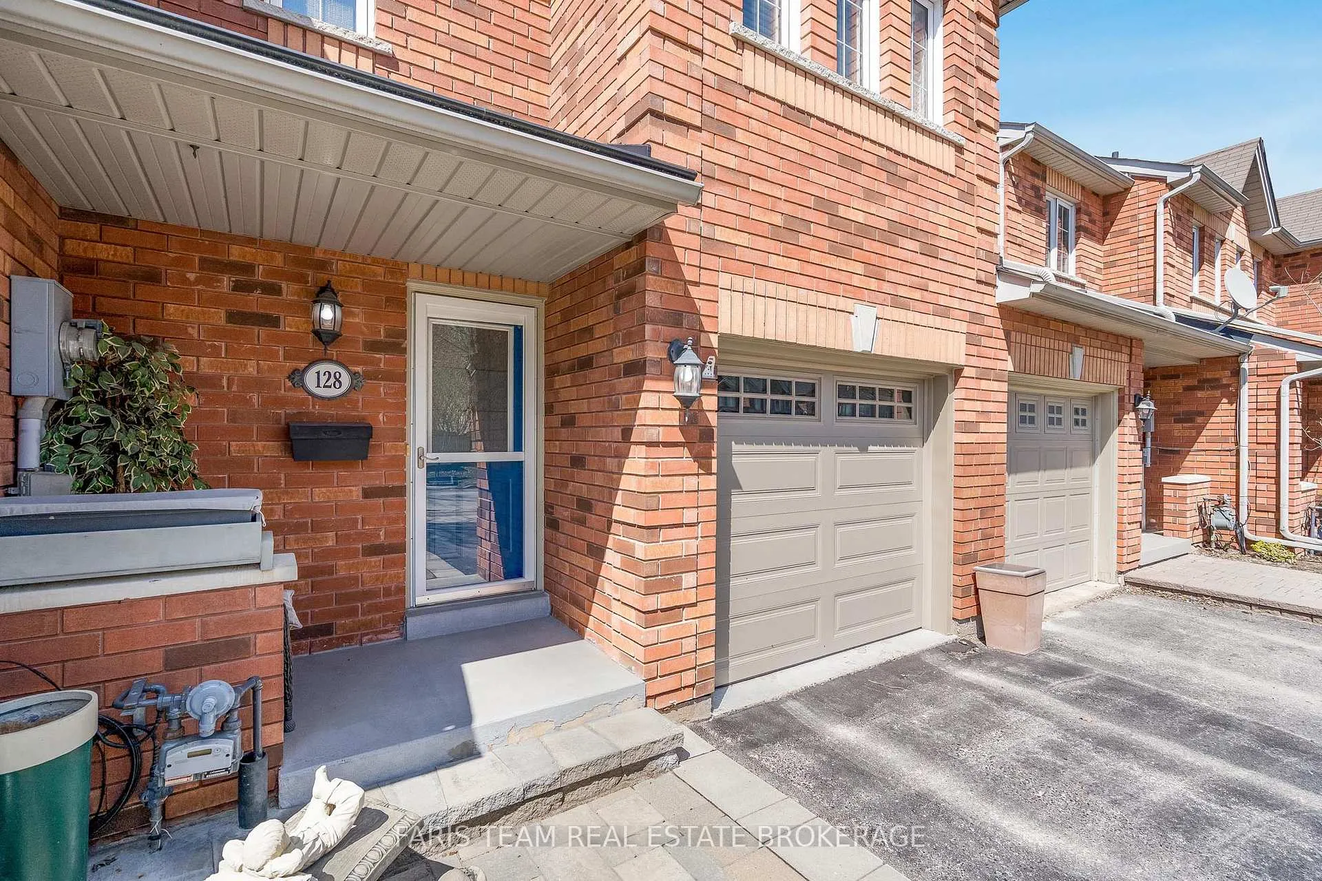 Photo 5 of 128 Holgate Street, Barrie, Allandale — HOMEH