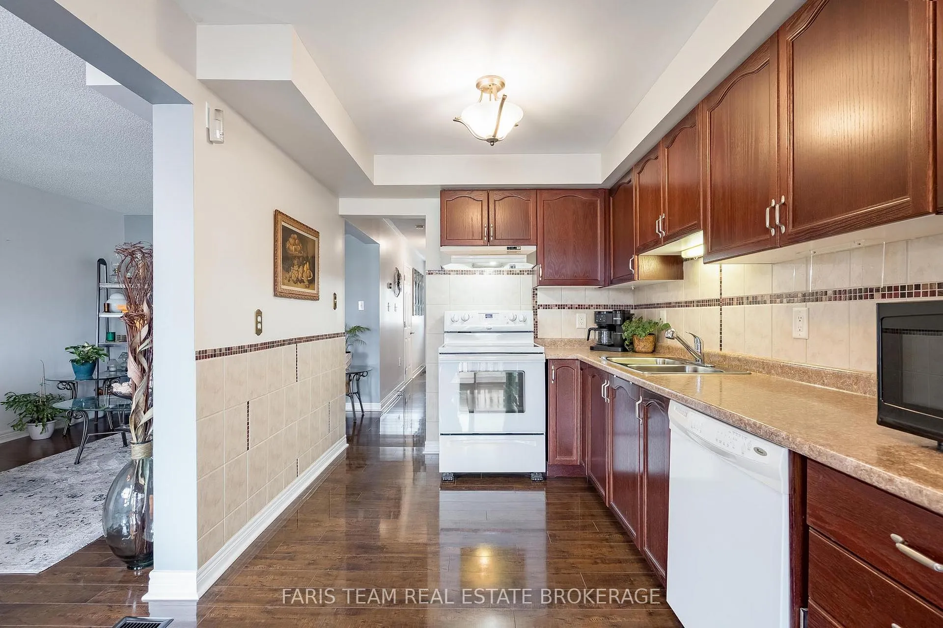 Photo 8 of 128 Holgate Street, Barrie, Allandale — HOMEH