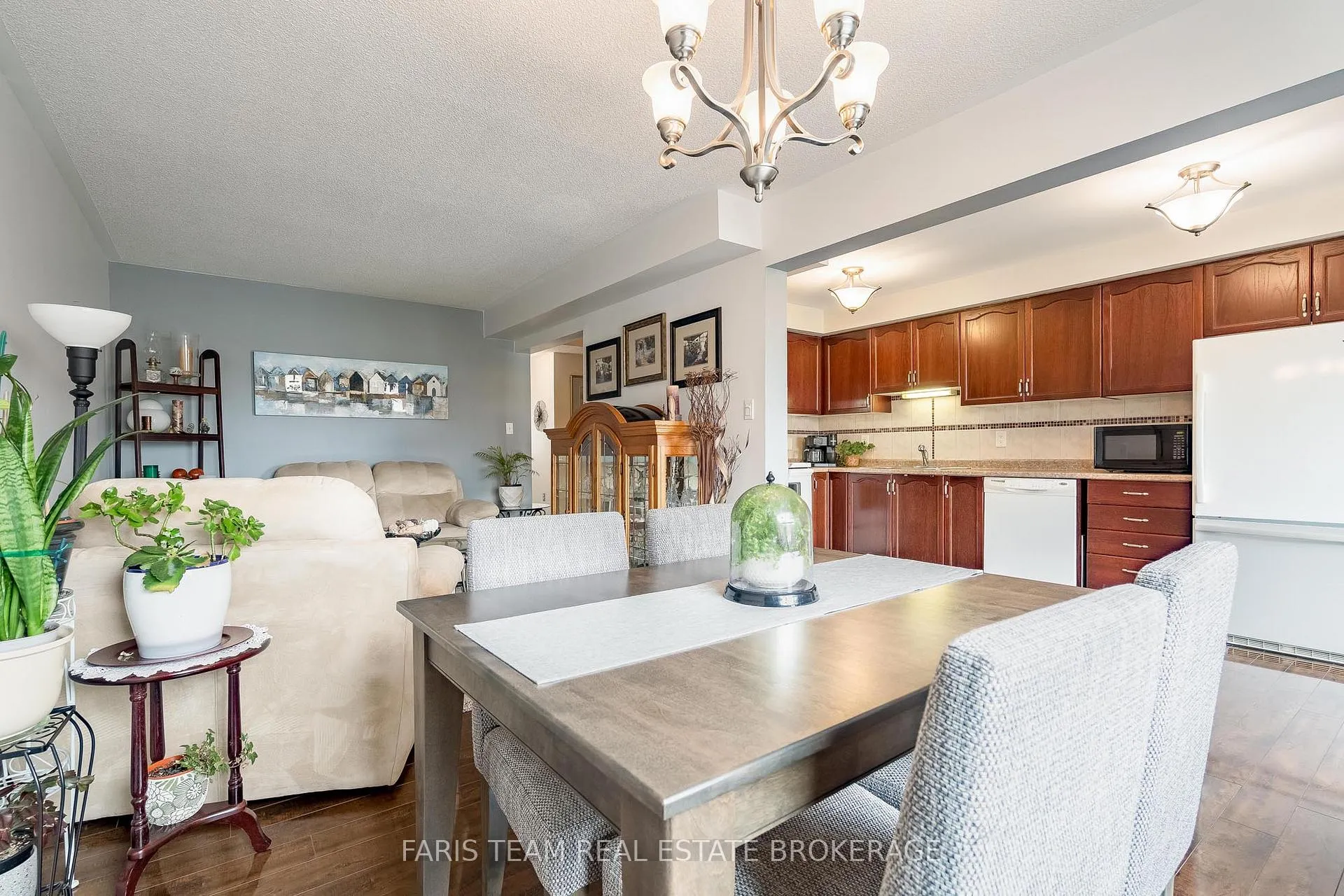 Photo 14 of 128 Holgate Street, Barrie, Allandale — HOMEH
