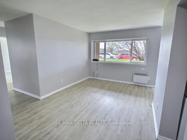 Photo 3 of Unit 105B, 2044 Arrowsmith Drive, Ottawa, Beacon Hill South — HOMEH
