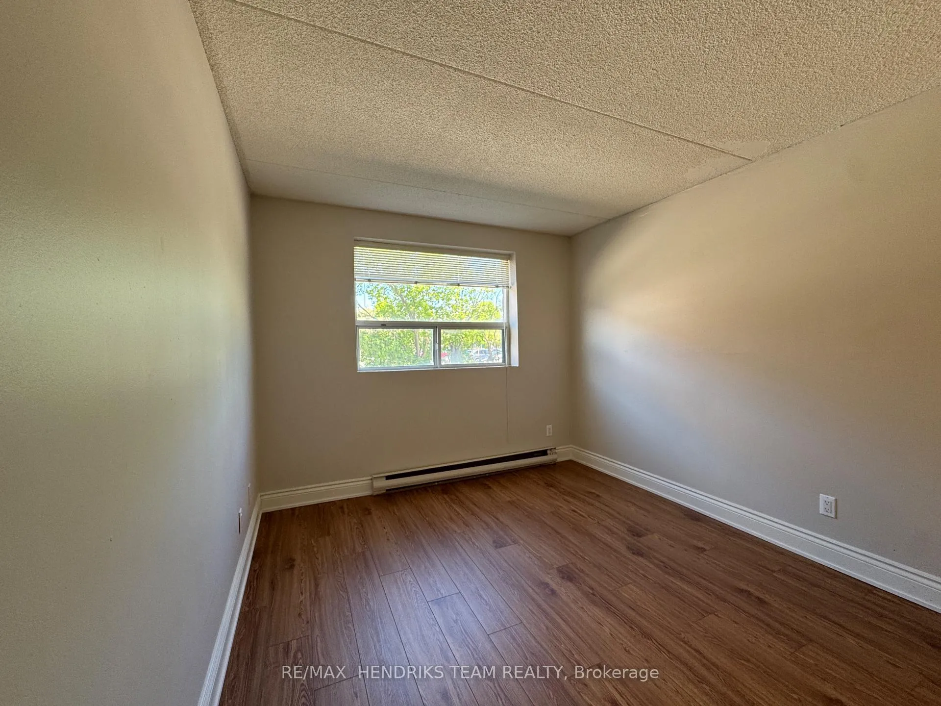 Photo 8 of Unit 111, 16 Capner Street, St. Catharines, Oakdale — HOMEH
