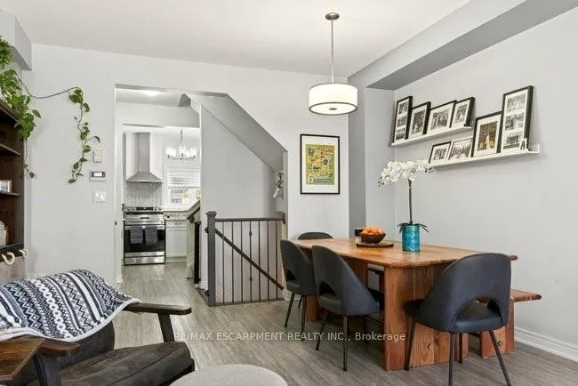Photo 18 of 39 Durksen Drive, St. Catharines, Downtown — HOMEH