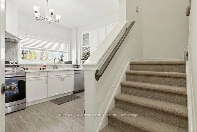 Photo 28 of 39 Durksen Drive, St. Catharines, Downtown — HOMEH